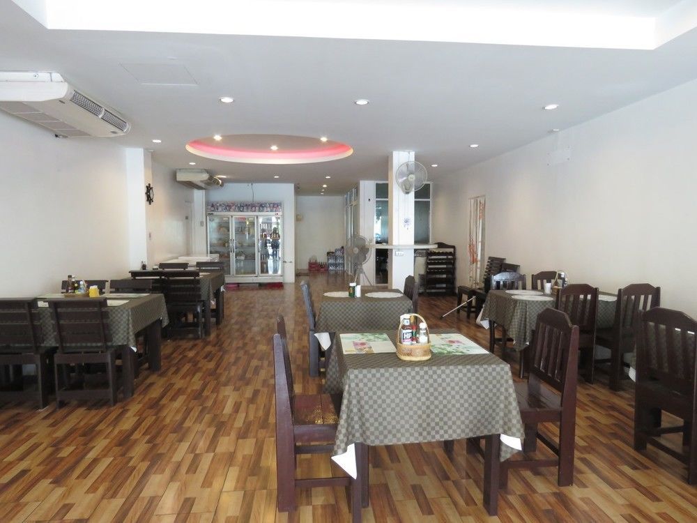 Malee Guesthouse And Restaurant Pattaya Eksteriør billede