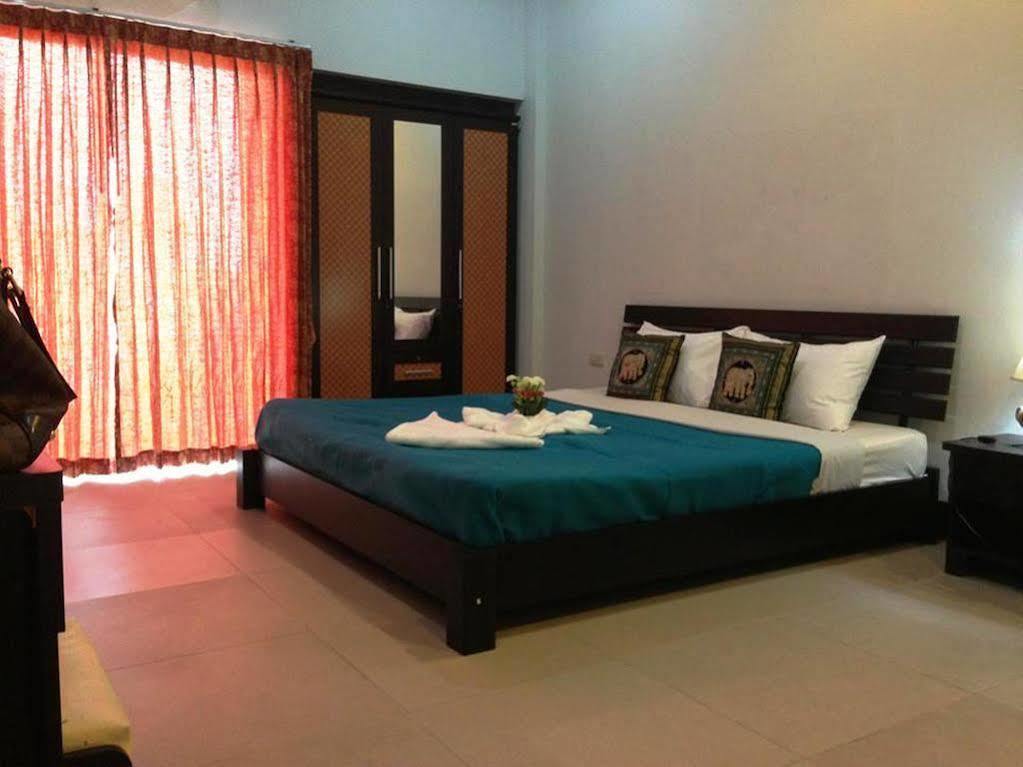 Malee Guesthouse And Restaurant Pattaya Eksteriør billede